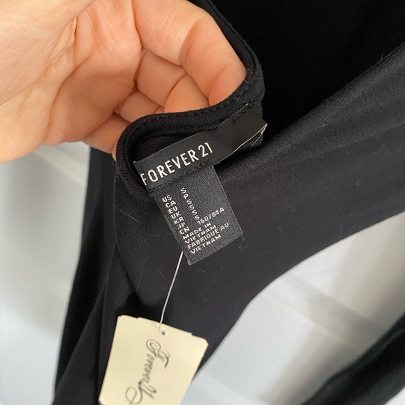Forever 21 open back long sleeve bodycon dress black size S NWT - Picture 3 of 3